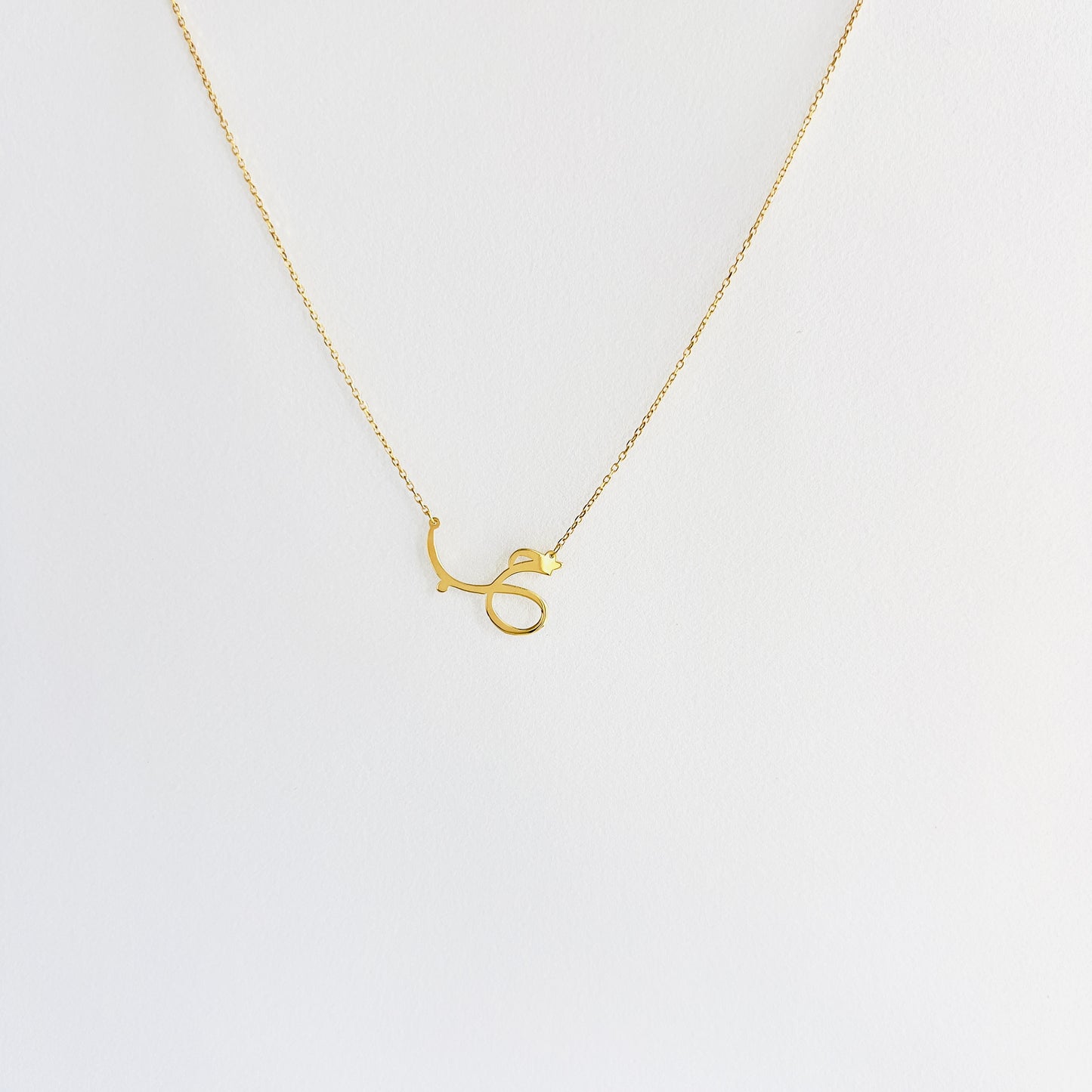 18k gold Arabic language "love" design necklace