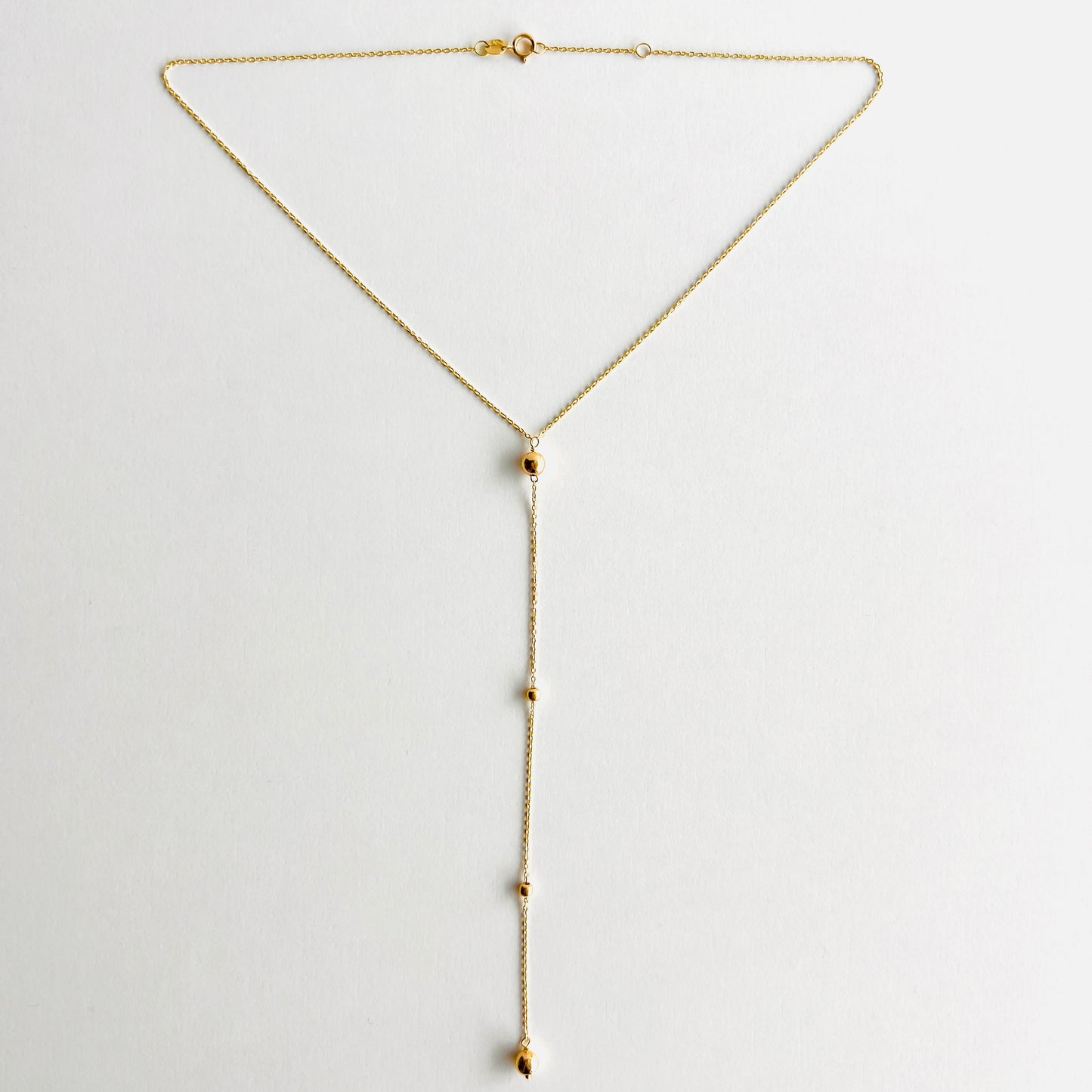 18k yellow gold hanging down the chest necklace