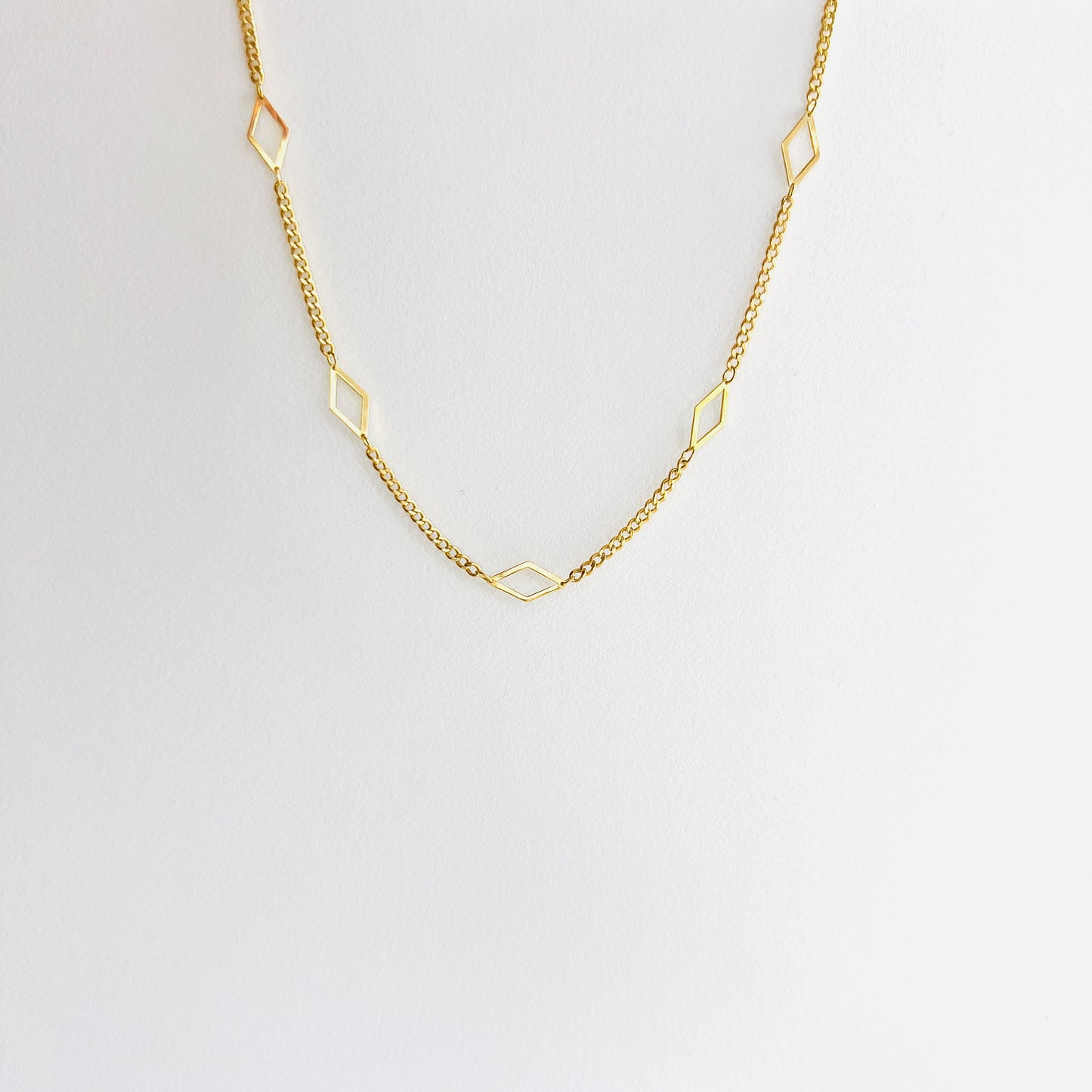 Leila Necklace - 18k gold